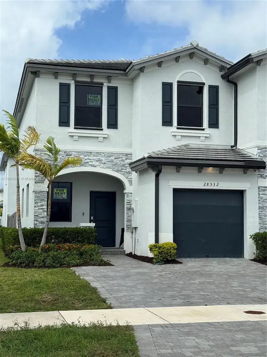 28532 SW 133rd Path, Homestead FL 33033 photo 2