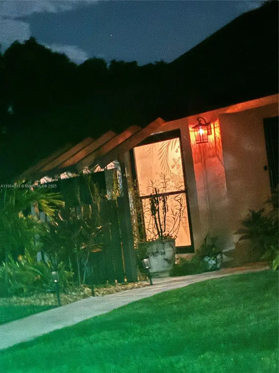 78 Via De Casas Norte, Boynton Beach FL 33426 photo 4