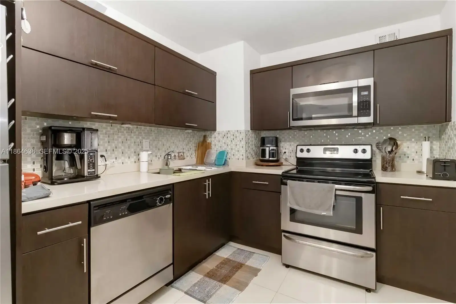 100 Bayview Dr # 2014, Sunny Isles Beach FL 33160 photo 3