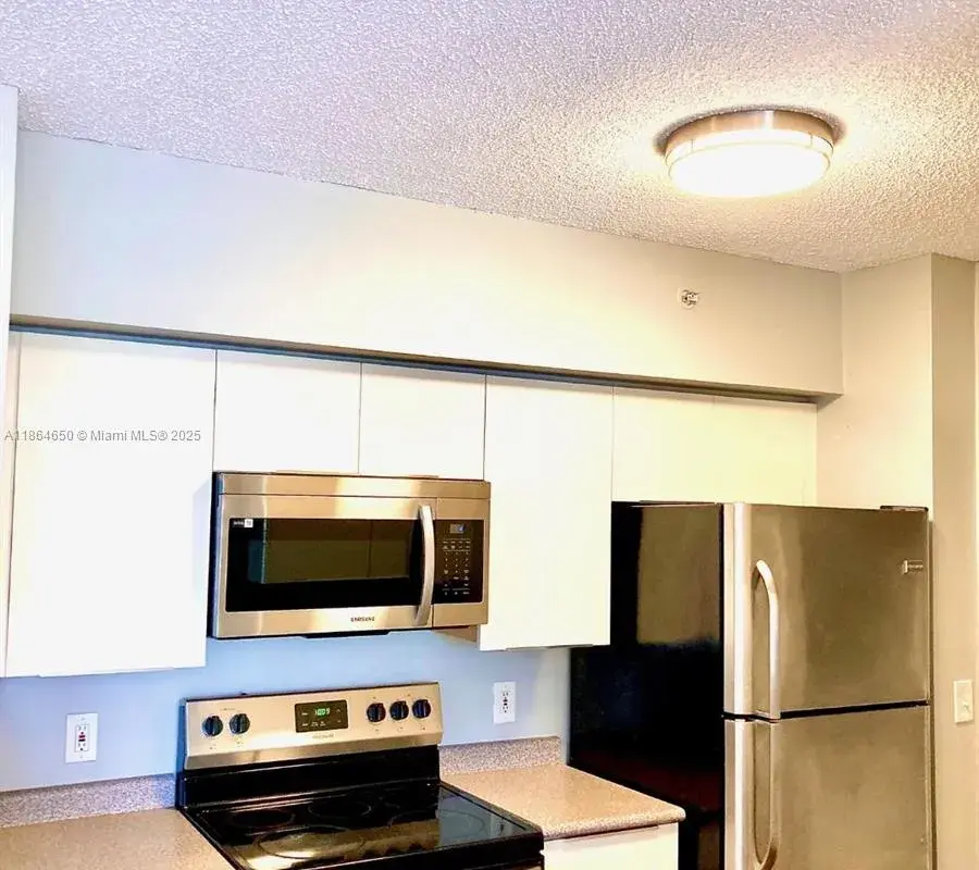 1919 Van Buren St # 321A, Hollywood FL 33020