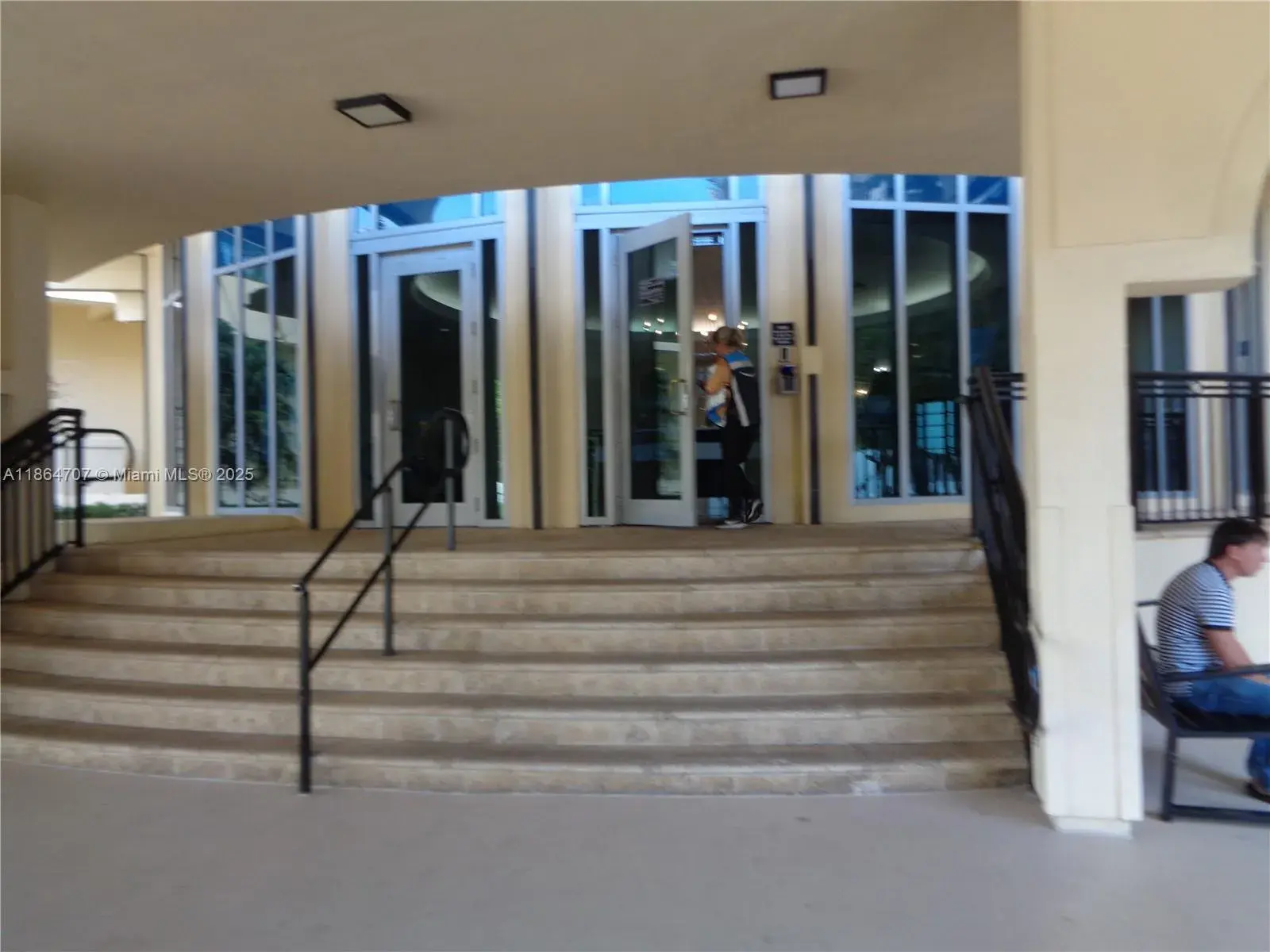 2501 S Ocean Dr # 1427, Hollywood FL 33019