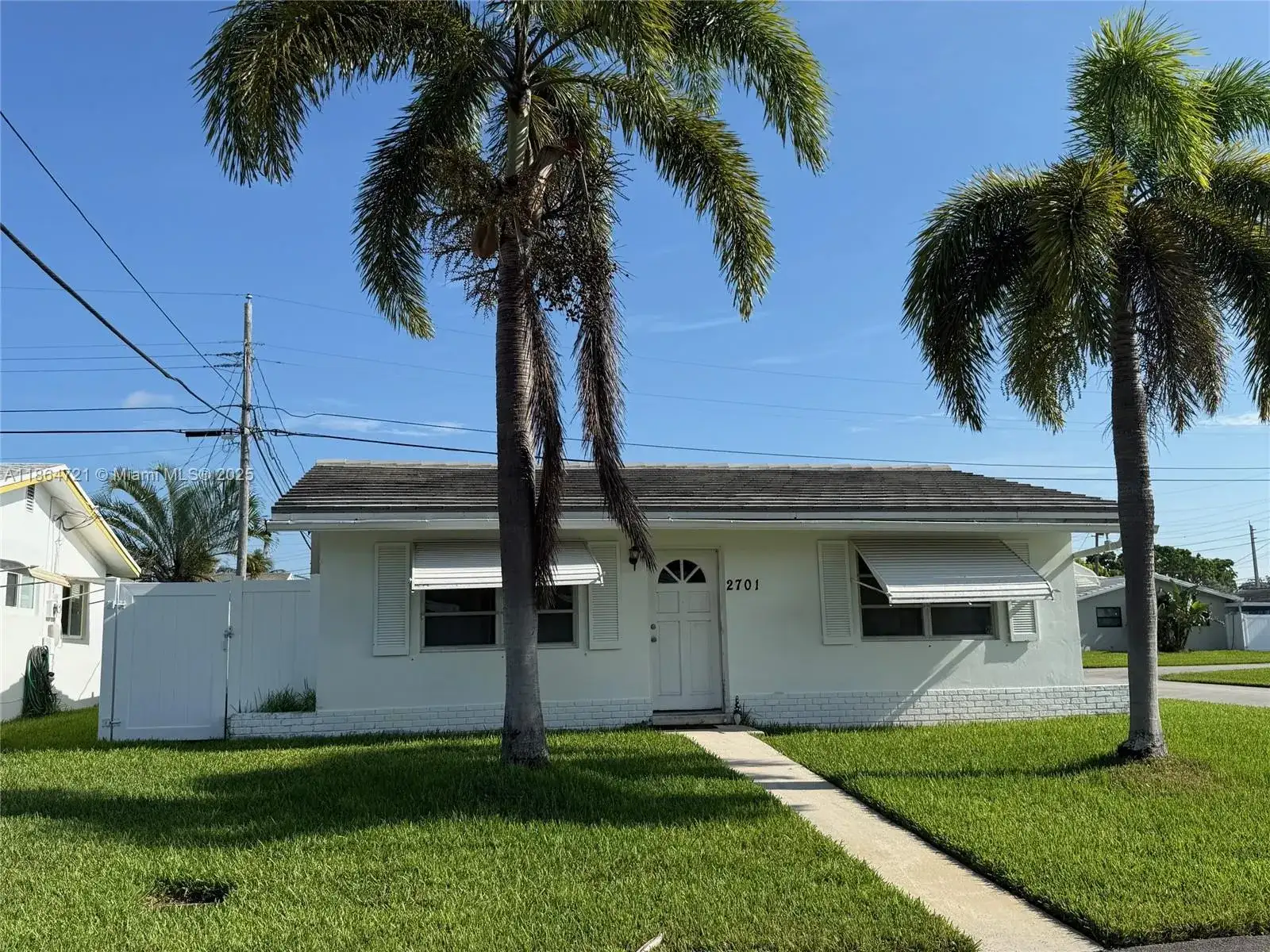 2701 NW 52nd Ct, Tamarac FL 33309 photo 3