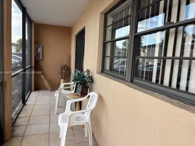 18280 Mediterranean Blvd # 3, Hialeah FL 33015 photo 2