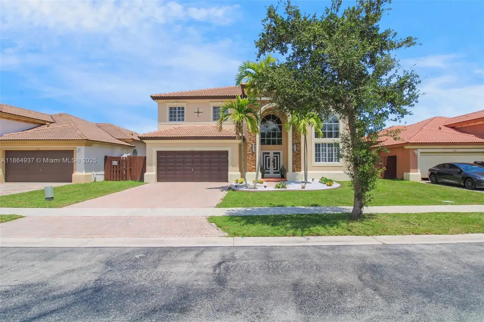 1033 NE 35th Ave, Homestead FL 33033 photo 3