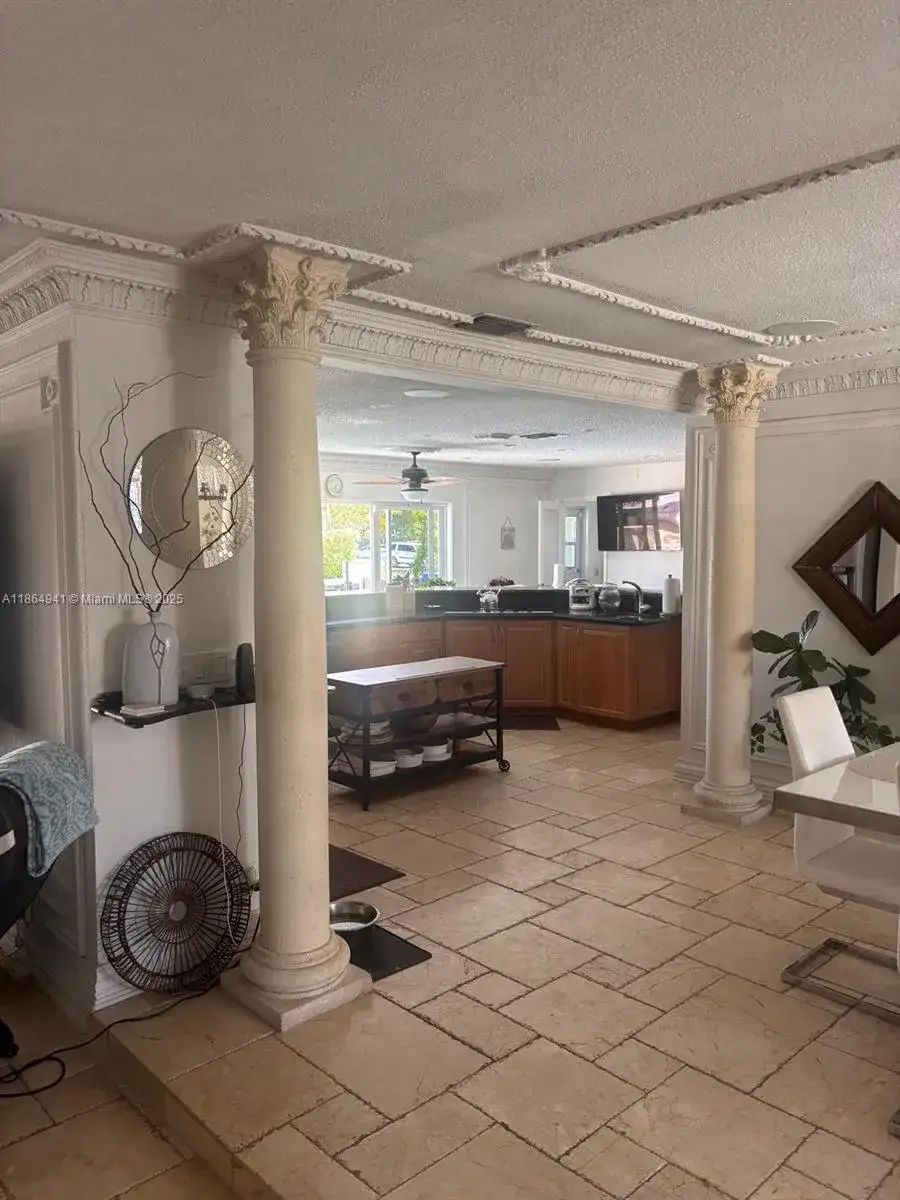 4220 NE 27th Ave, Lighthouse Point FL 33064 photo 4