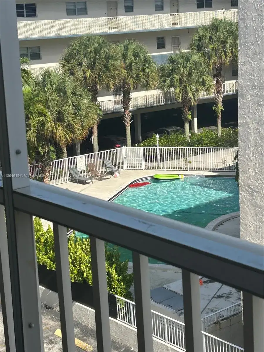 16750 NE 10th Ave # 322, North Miami Beach FL 33162