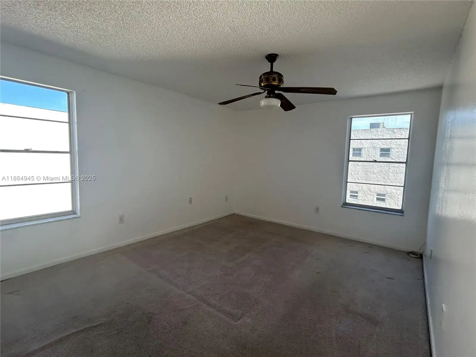 16750 NE 10th Ave # 322, North Miami Beach FL 33162 photo 4