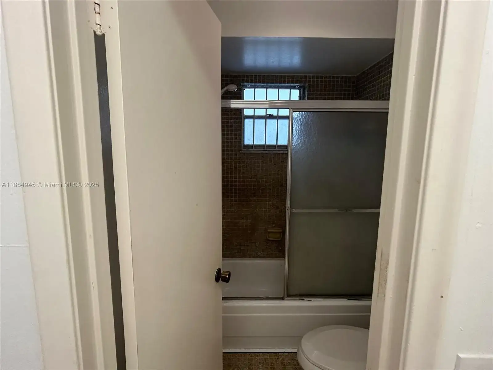 16750 NE 10th Ave # 322, North Miami Beach FL 33162 photo 5