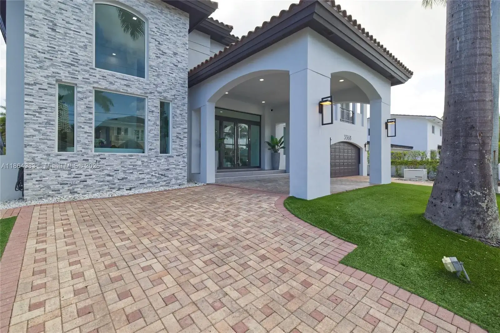 3368 NE 169th St, North Miami Beach FL 33160 photo 4