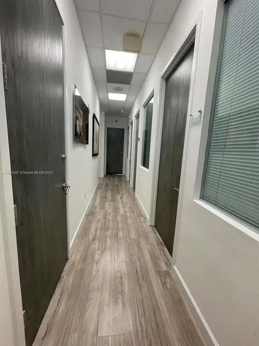 1900 N Bayshore Dr # 1A, Miami FL 33132 photo 2