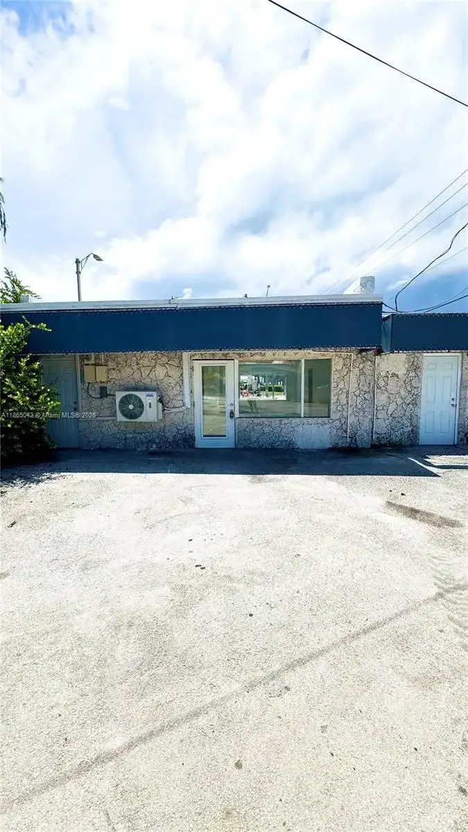 1200 S Federal Hwy, Fort Lauderdale FL 33316 photo 2