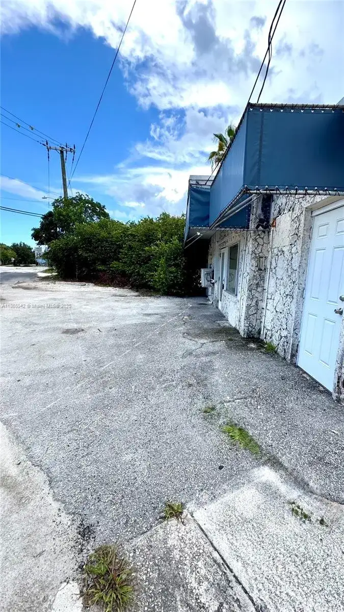 1200 S Federal Hwy, Fort Lauderdale FL 33316 photo 3
