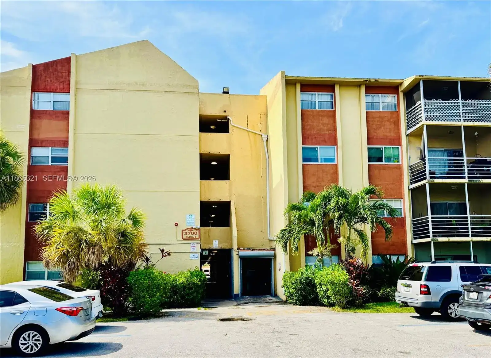 3700 NW 21st St # 109, Lauderdale Lakes FL 33311 photo 4