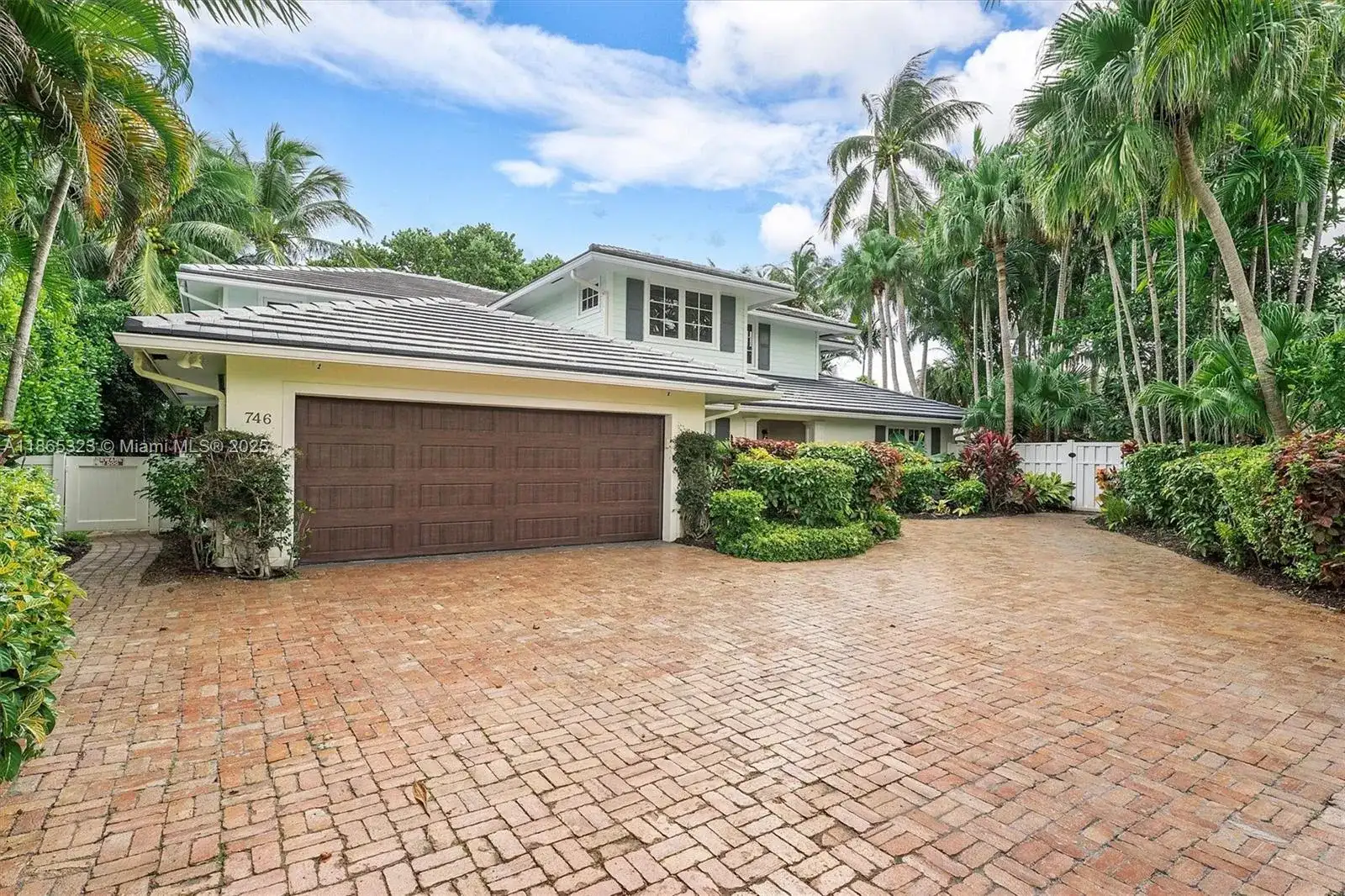 746 Marble Ct, Boca Raton FL 33432 photo 2