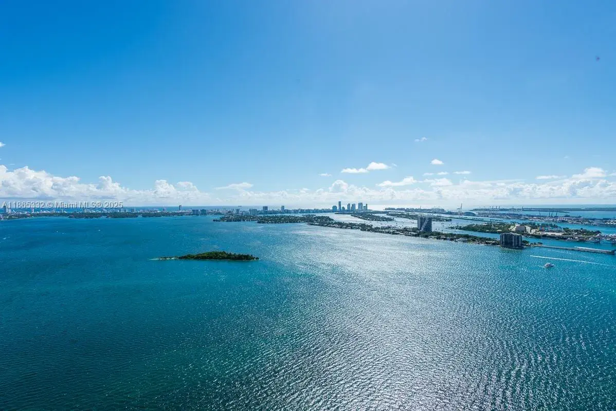 700 NE 24th St # 4303, Miami FL 33137