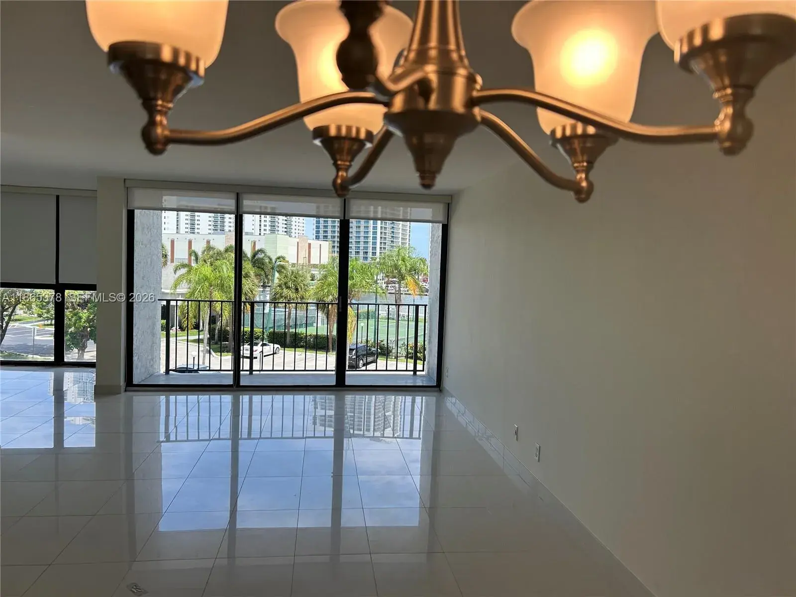 400 Leslie Dr # 308, Hallandale Beach FL 33009
