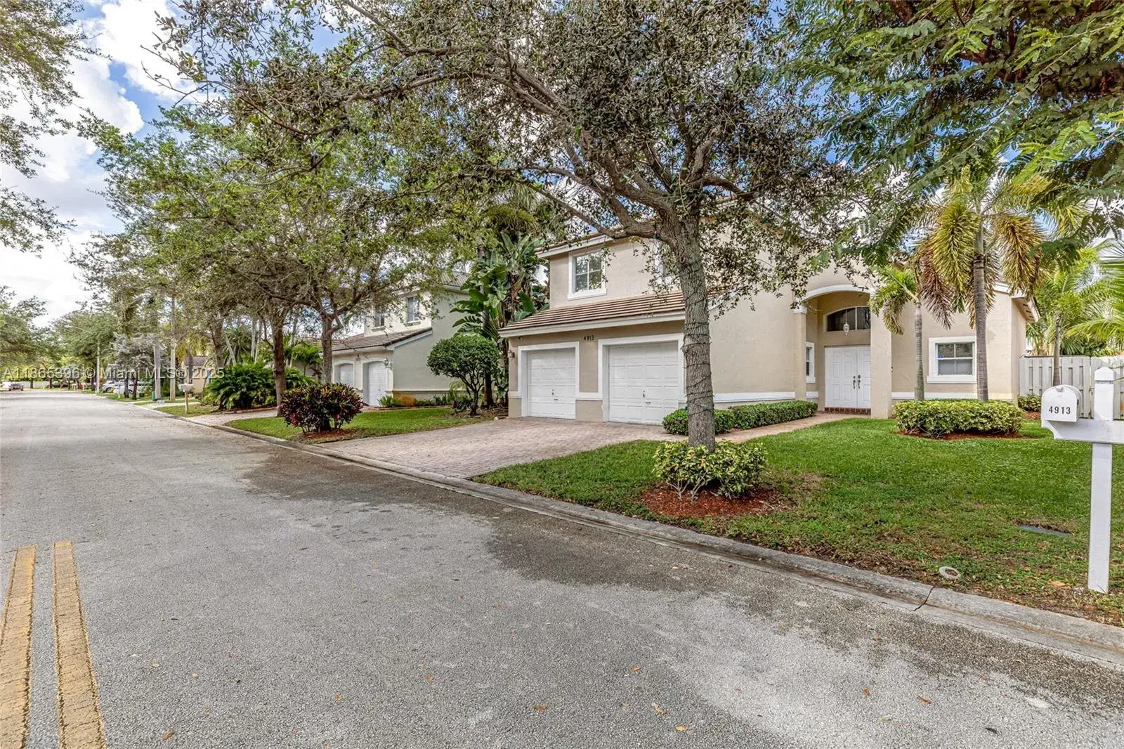 4913 SW 32nd Way, Hollywood FL 33312