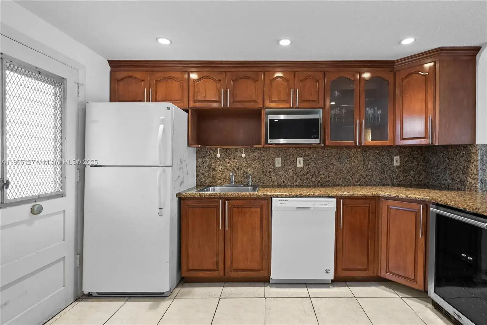 3030 Marcos Dr # T203, Aventura FL 33160 photo 5