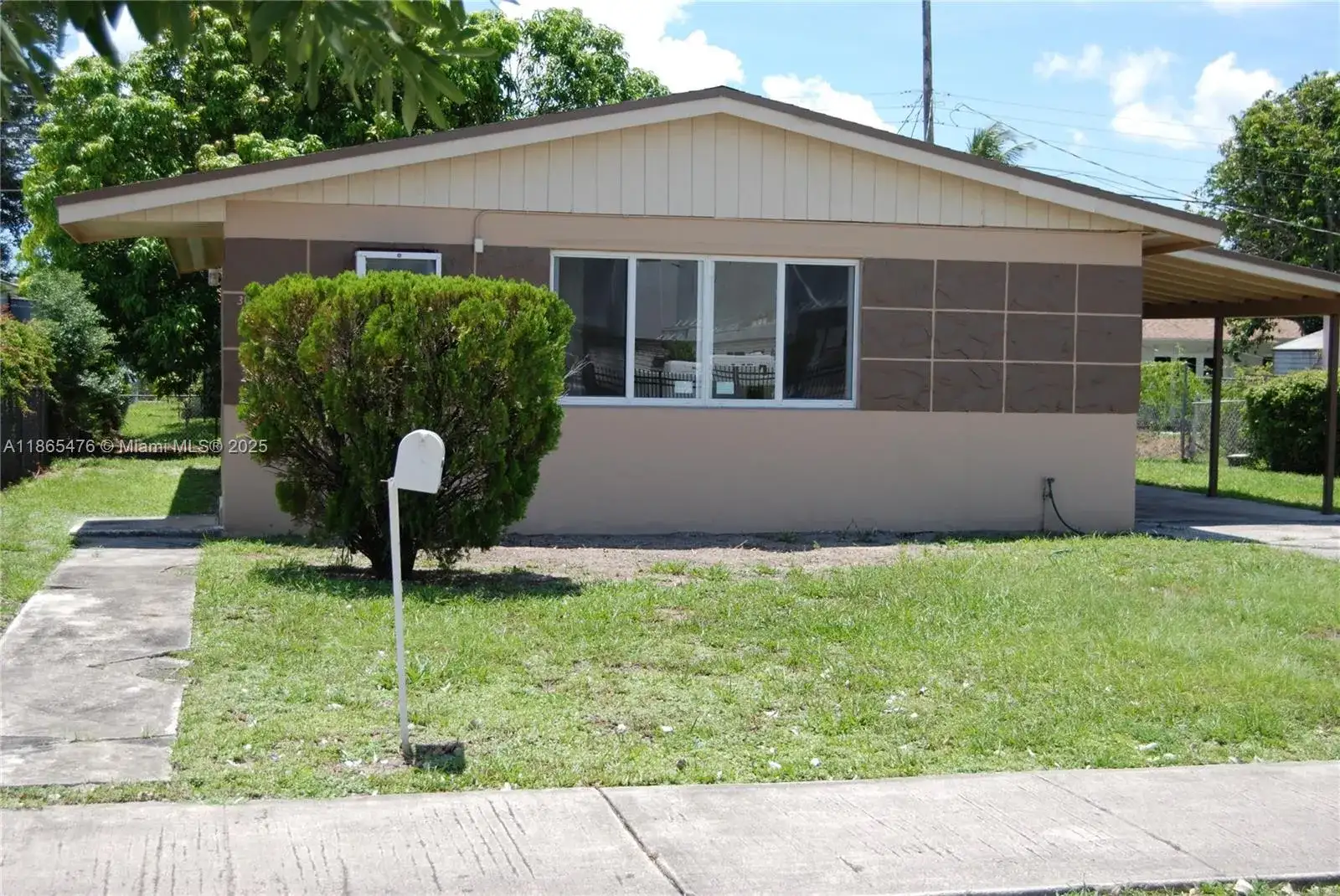 3020 NW 71st St, Miami FL 33147 photo 2
