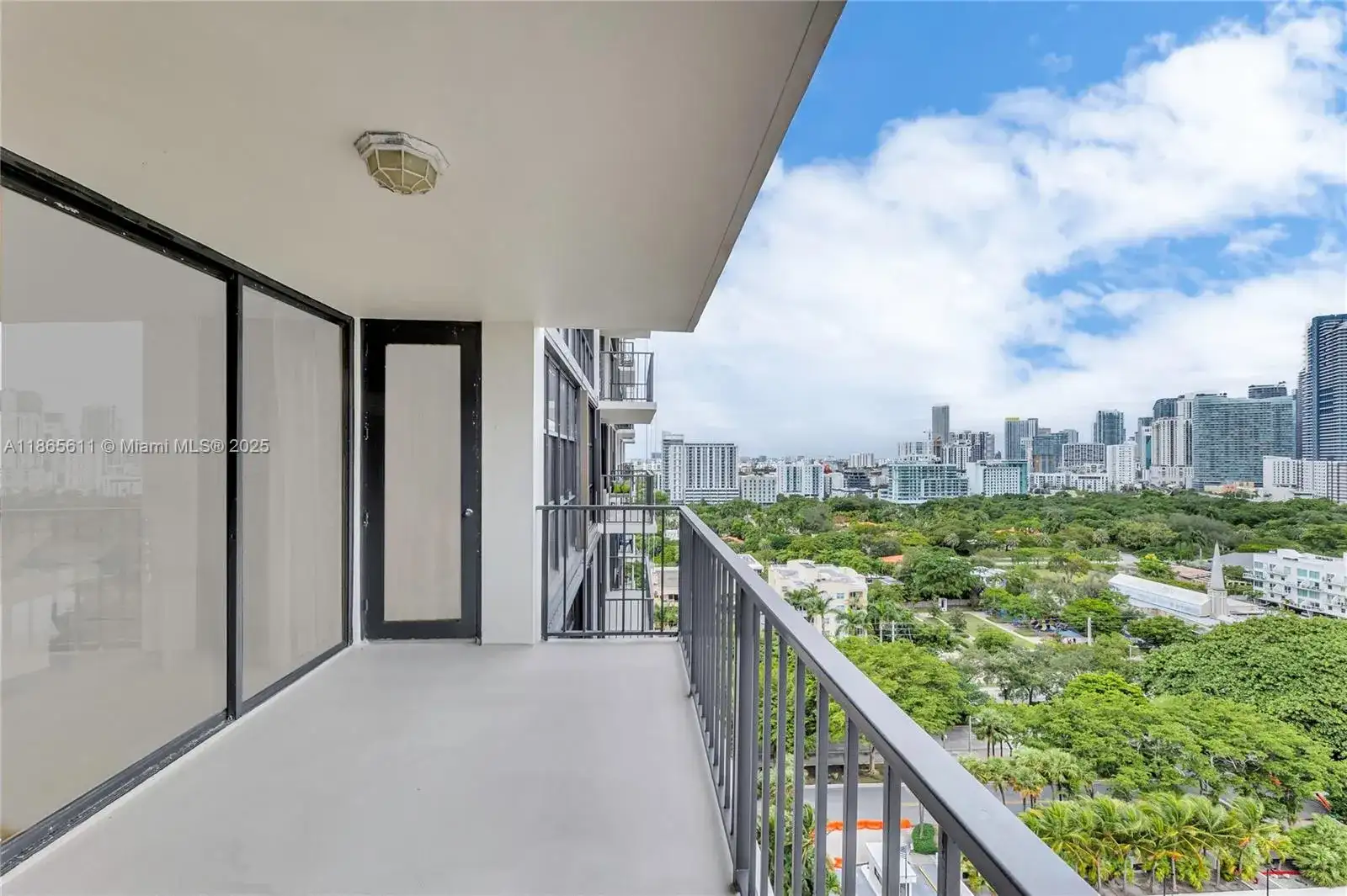 1901 Brickell Ave # B1912, Miami FL 33129 photo 3