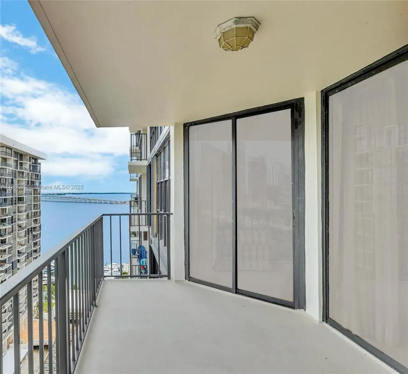 1901 Brickell Ave # B1912, Miami FL 33129 photo 4