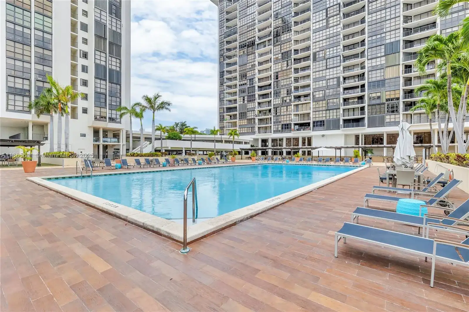 1901 Brickell Ave # B1912, Miami FL 33129 photo 5