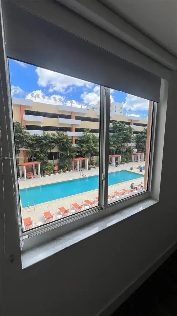 2775 NE 187th # 227, Aventura FL 33180 photo 3