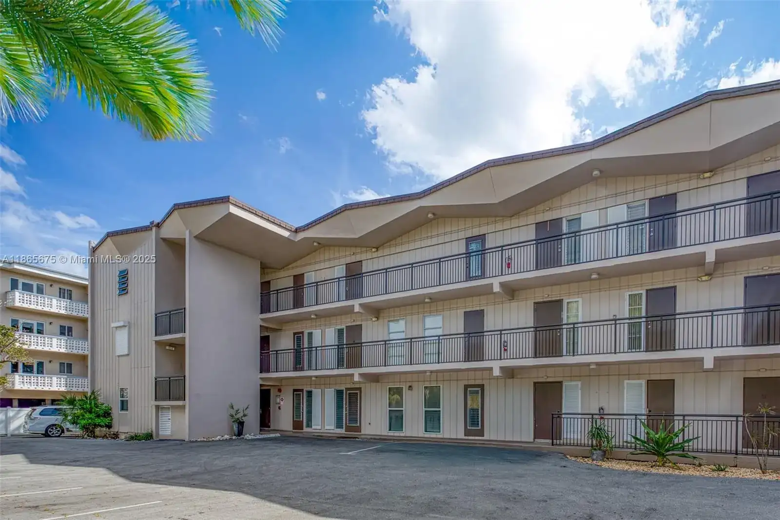 1967 S Ocean Blvd # 202, Lauderdale By The Sea FL 33062 photo 4