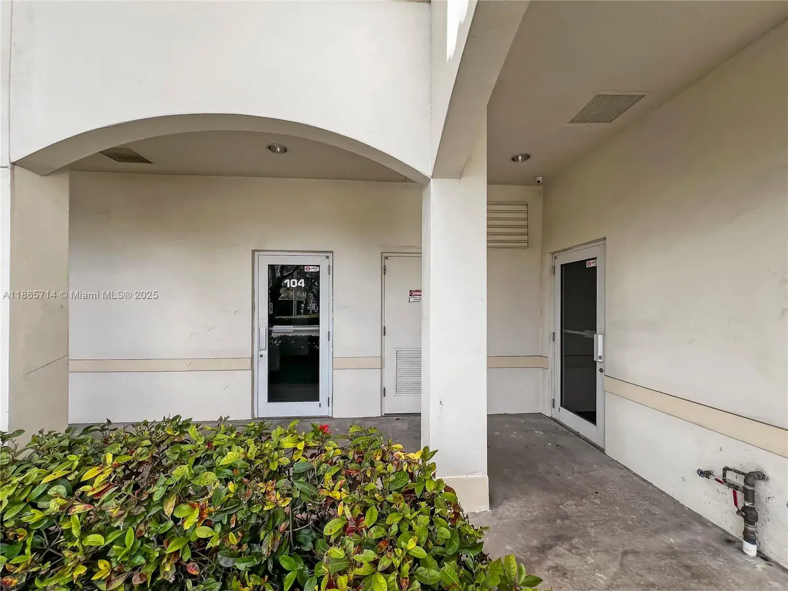 2751 Executive Park Dr # 104, Weston FL 33331