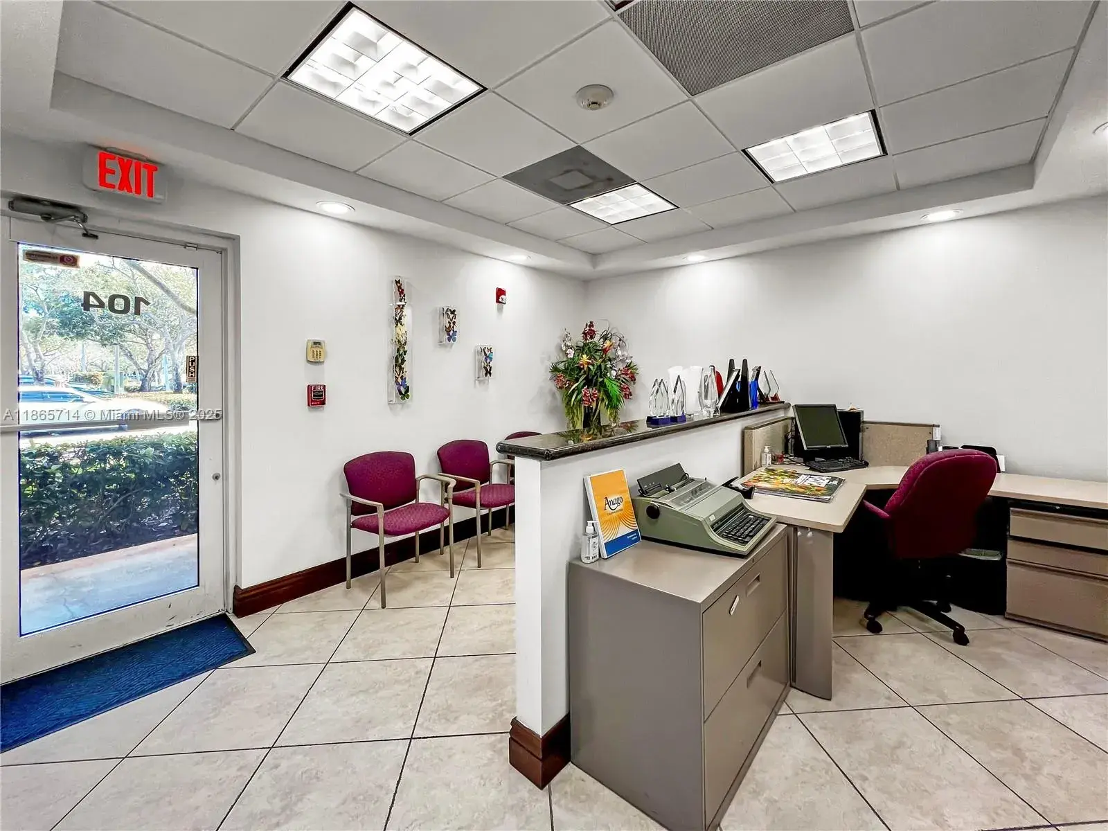 2751 Executive Park Dr # 104, Weston FL 33331