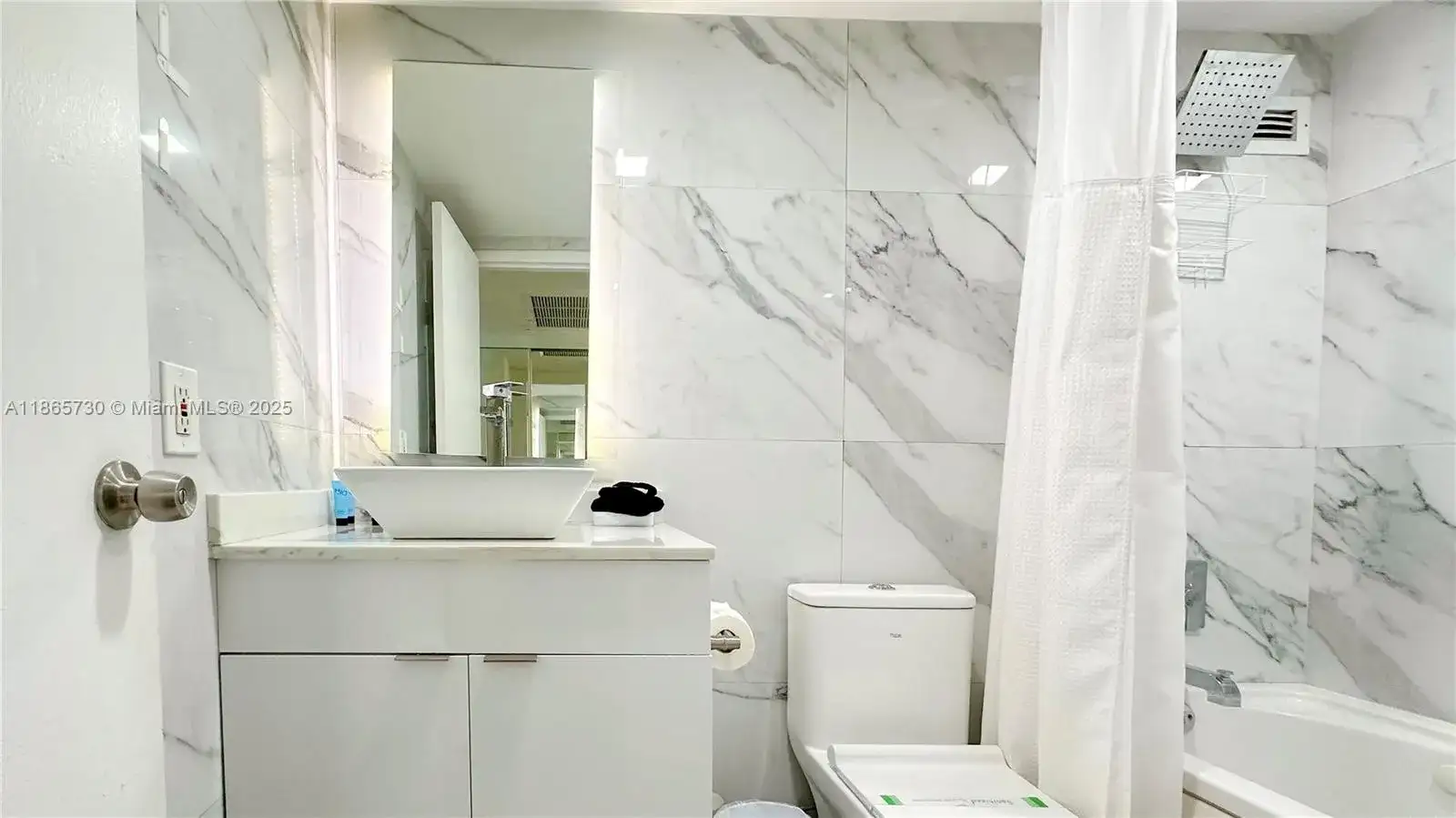 19201 Collins Ave # 510, Sunny Isles Beach FL 33160 photo 3