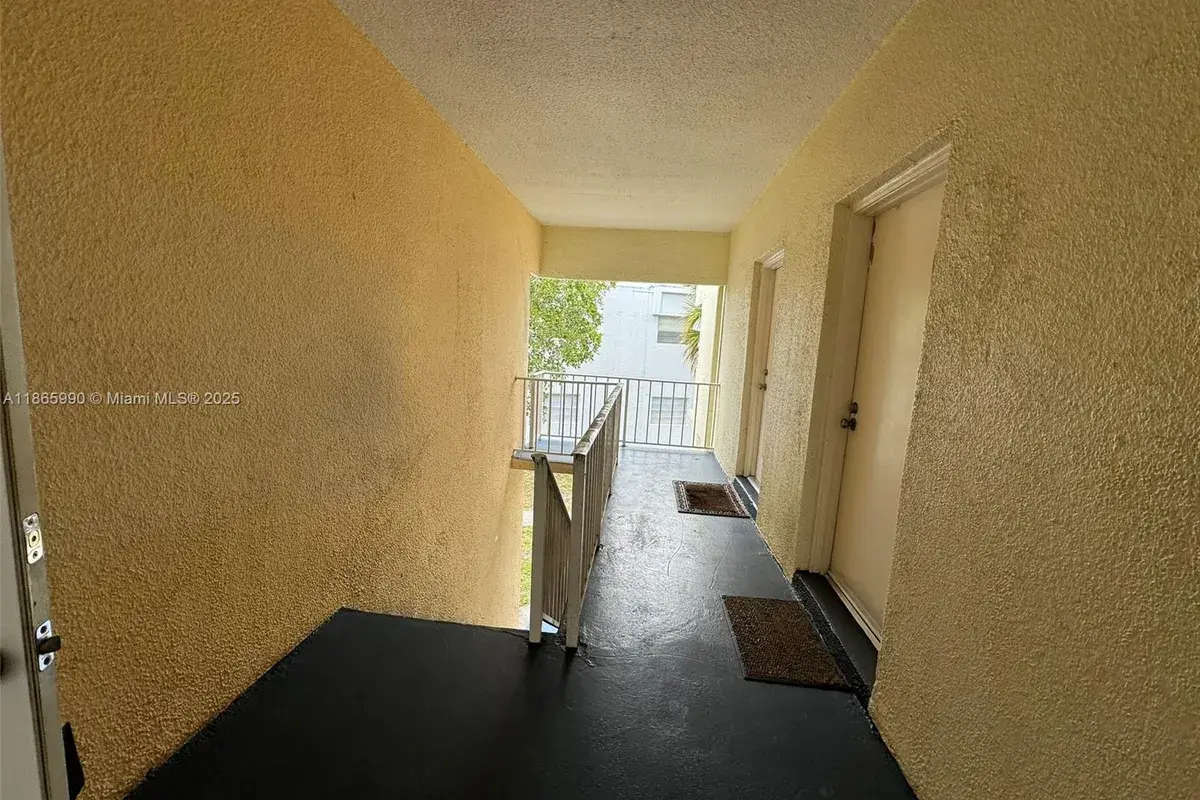415 Executive Center Dr # 203, West Palm Beach FL 33401