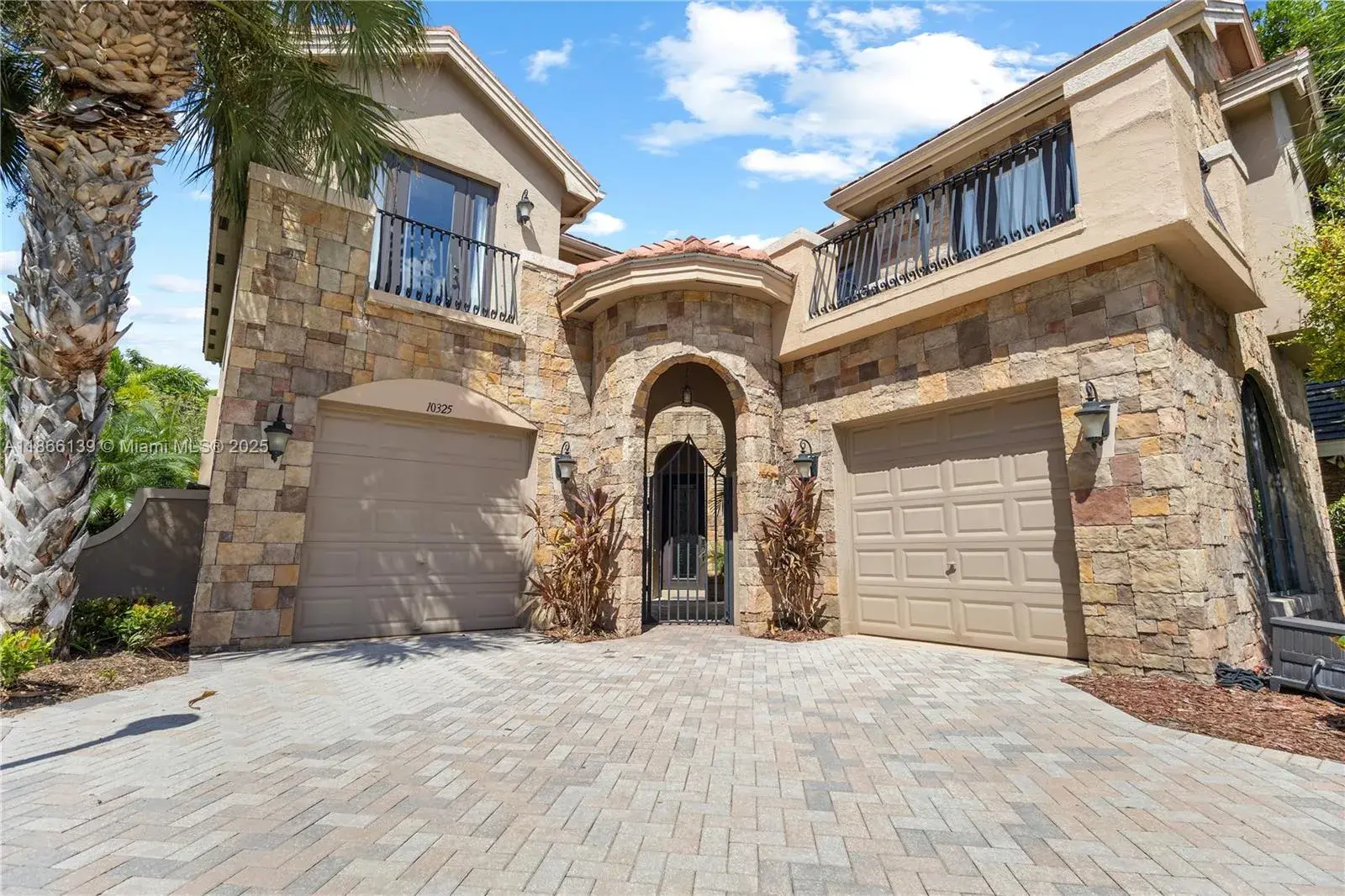 10325 Medicis Place, Wellington FL 33449
