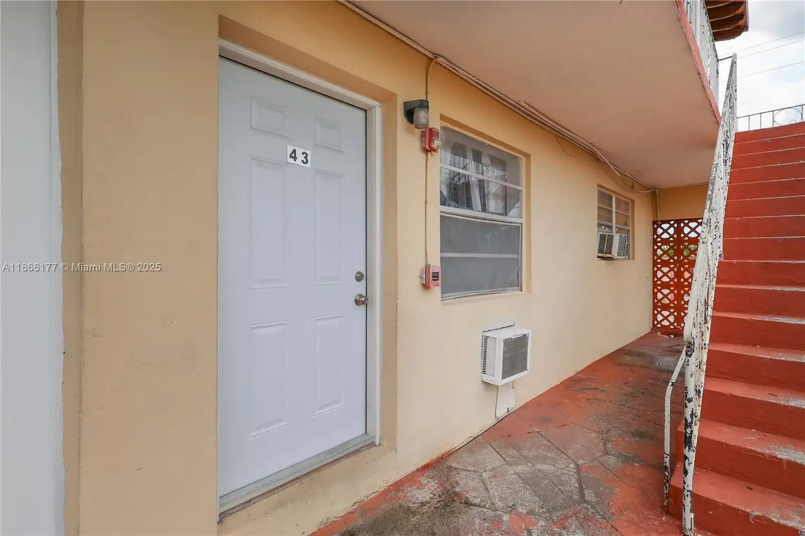 2651 NW 13th St # 43, Miami FL 33125 photo 3