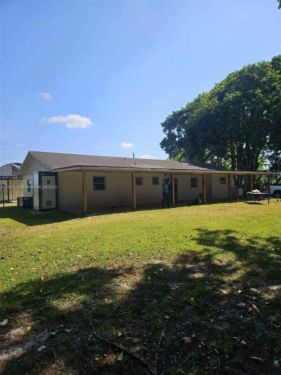 19230 SW 216TH ST, Miami FL 33170