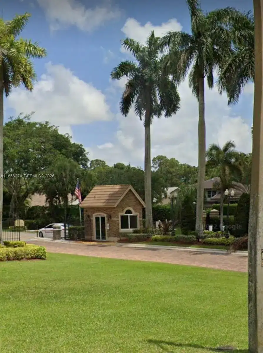8280 NW 43 St, Coral Springs FL 33065 photo 4
