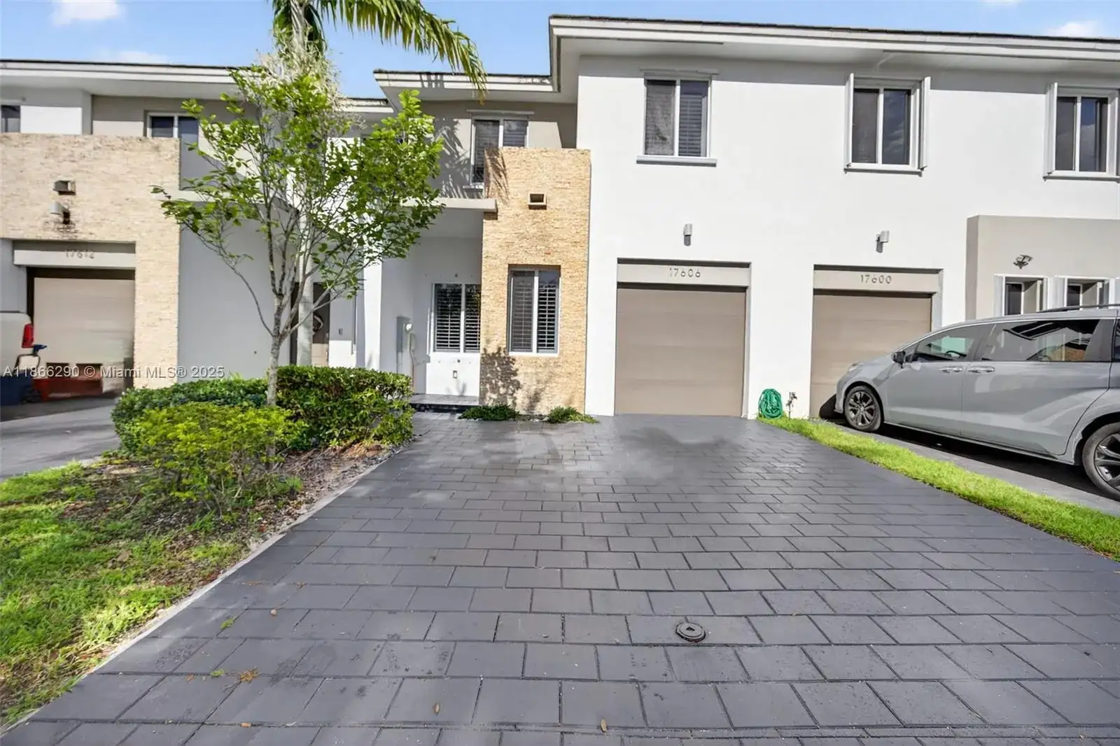 17606 SW 149th Pl # 17606, Miami FL 33187 photo 2