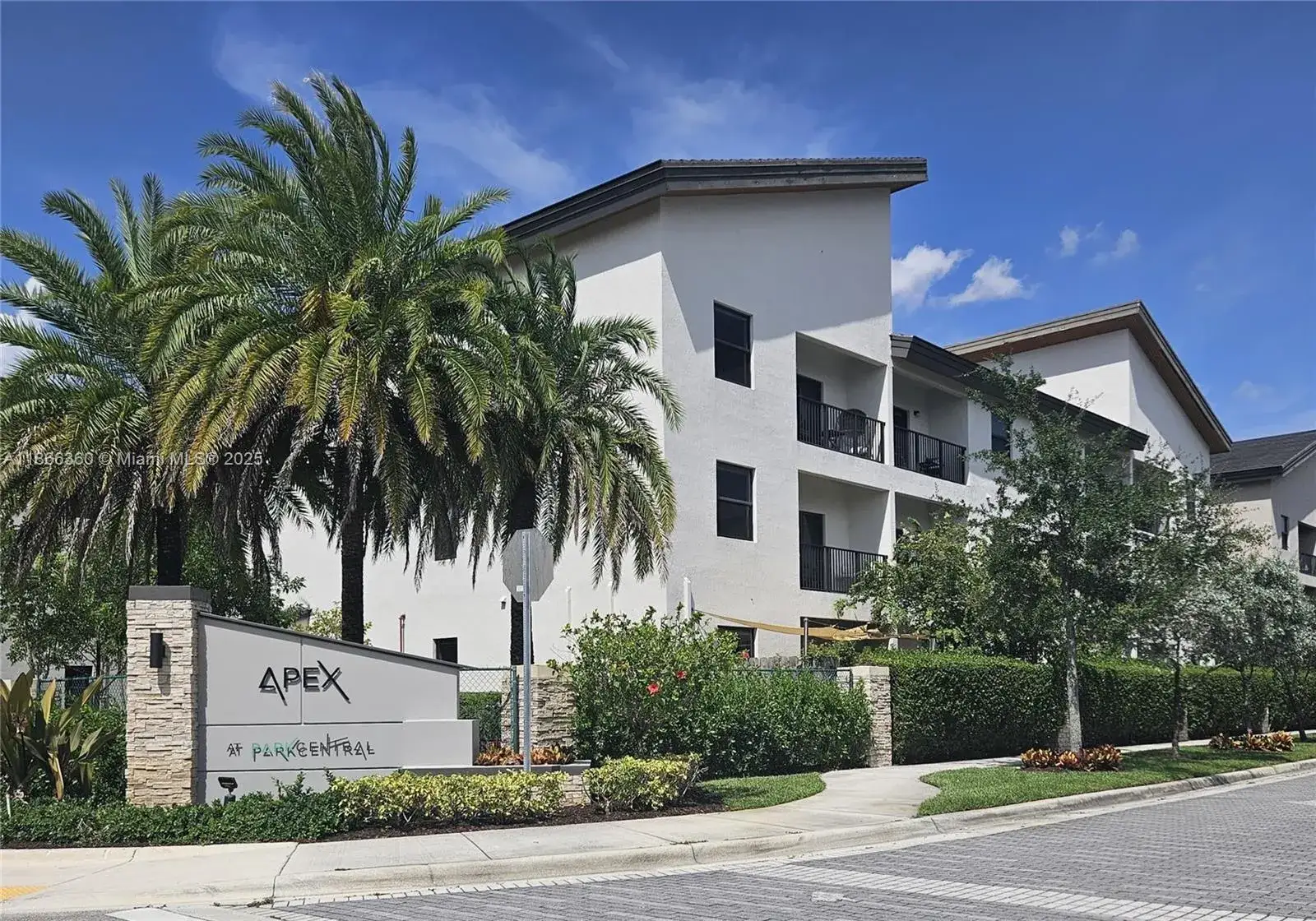 8175 NW 104th Ave # 35, Doral FL 33178