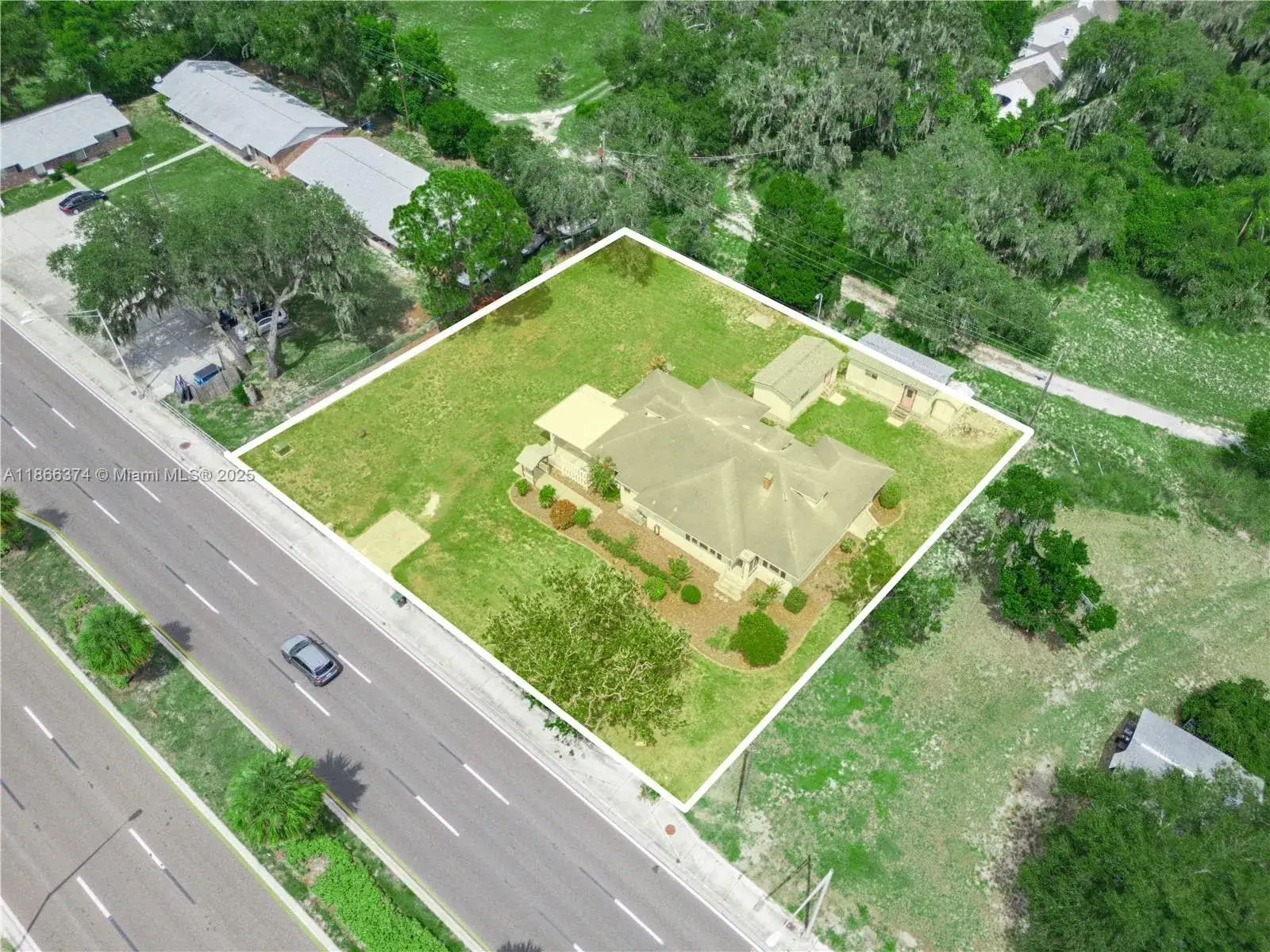 1070 S Lake Shore Way, Other City - In The State Of Florida FL 33850 photo 3