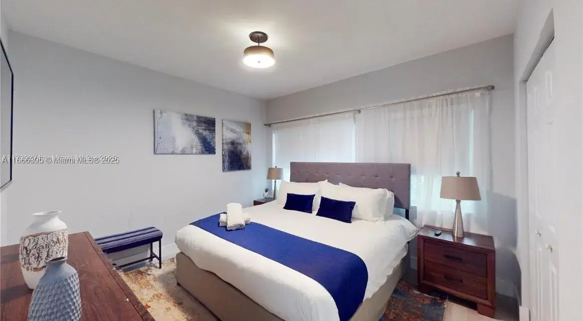 52 NW 47th Ter, Miami FL 33127