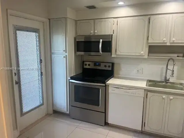 3200 N Palm Aire Dr # 507, Pompano Beach FL 33069 photo 5