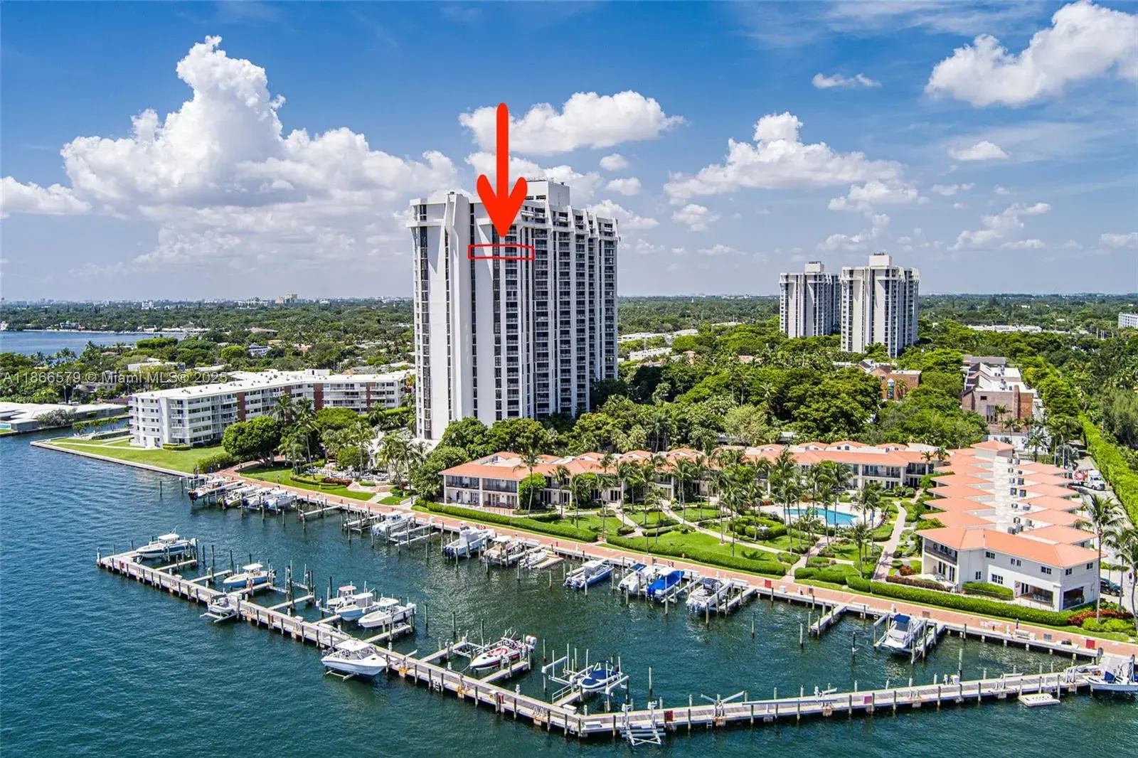 4000 Towerside Ter # 1701, Miami FL 33138