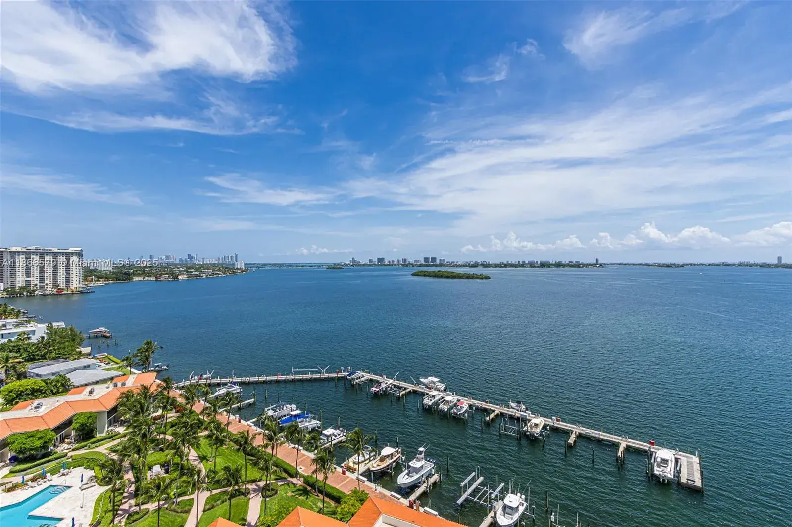 4000 Towerside Ter # 1701, Miami FL 33138
