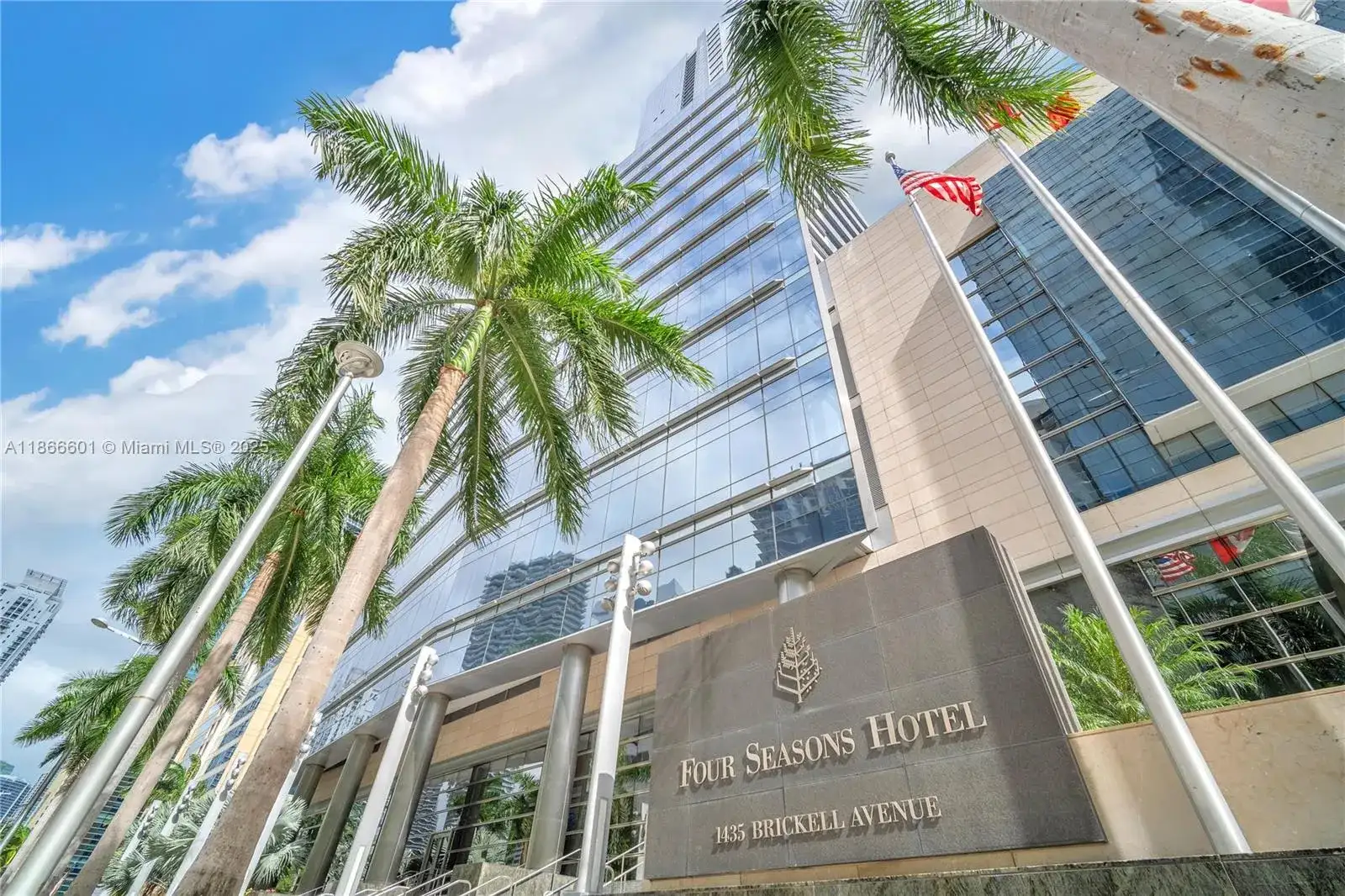 1435 Brickell Ave # 3212, Miami FL 33131 photo 4