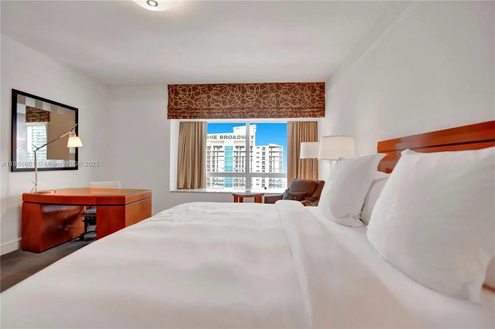 1435 Brickell Ave # 3212, Miami FL 33131 photo 5