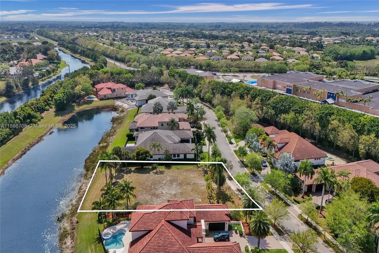 19068 Park Ridge St, Weston FL 33332