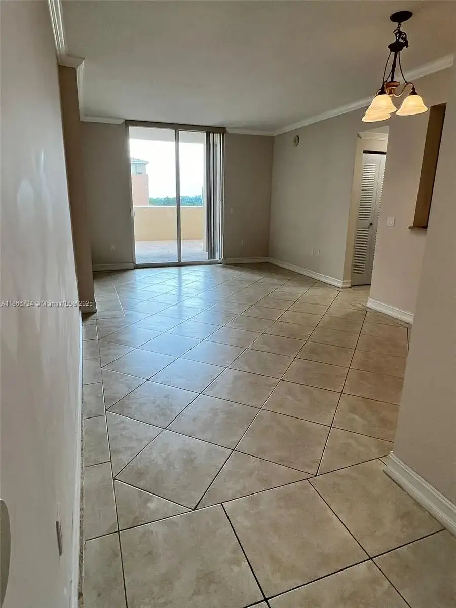 117 NW 42nd Ave # 508, Miami FL 33126 photo 4