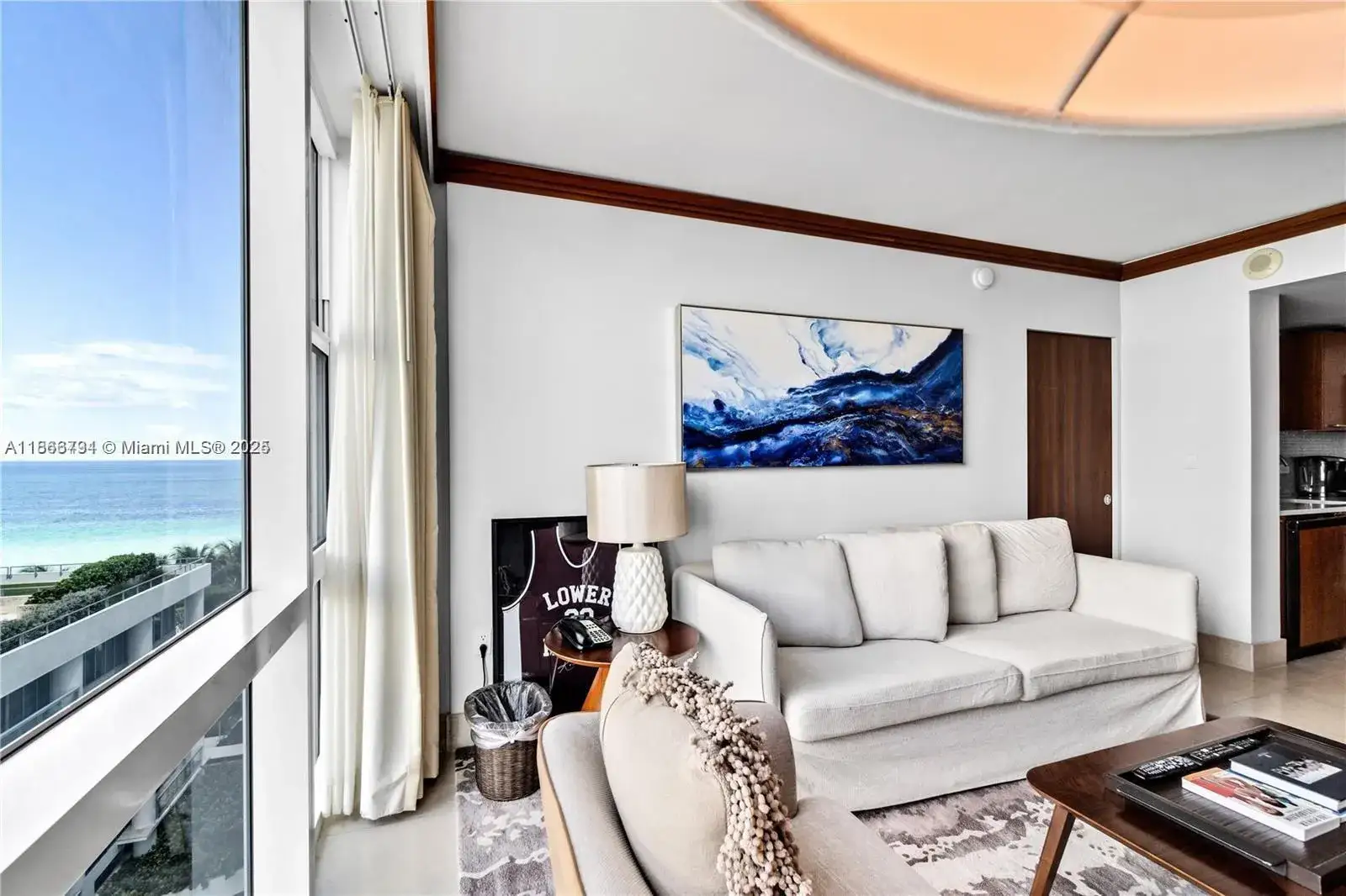 2 bedroom 2 bath Residential for sale at 6801 Collins Ave # 818, Miami Beach FL 33141