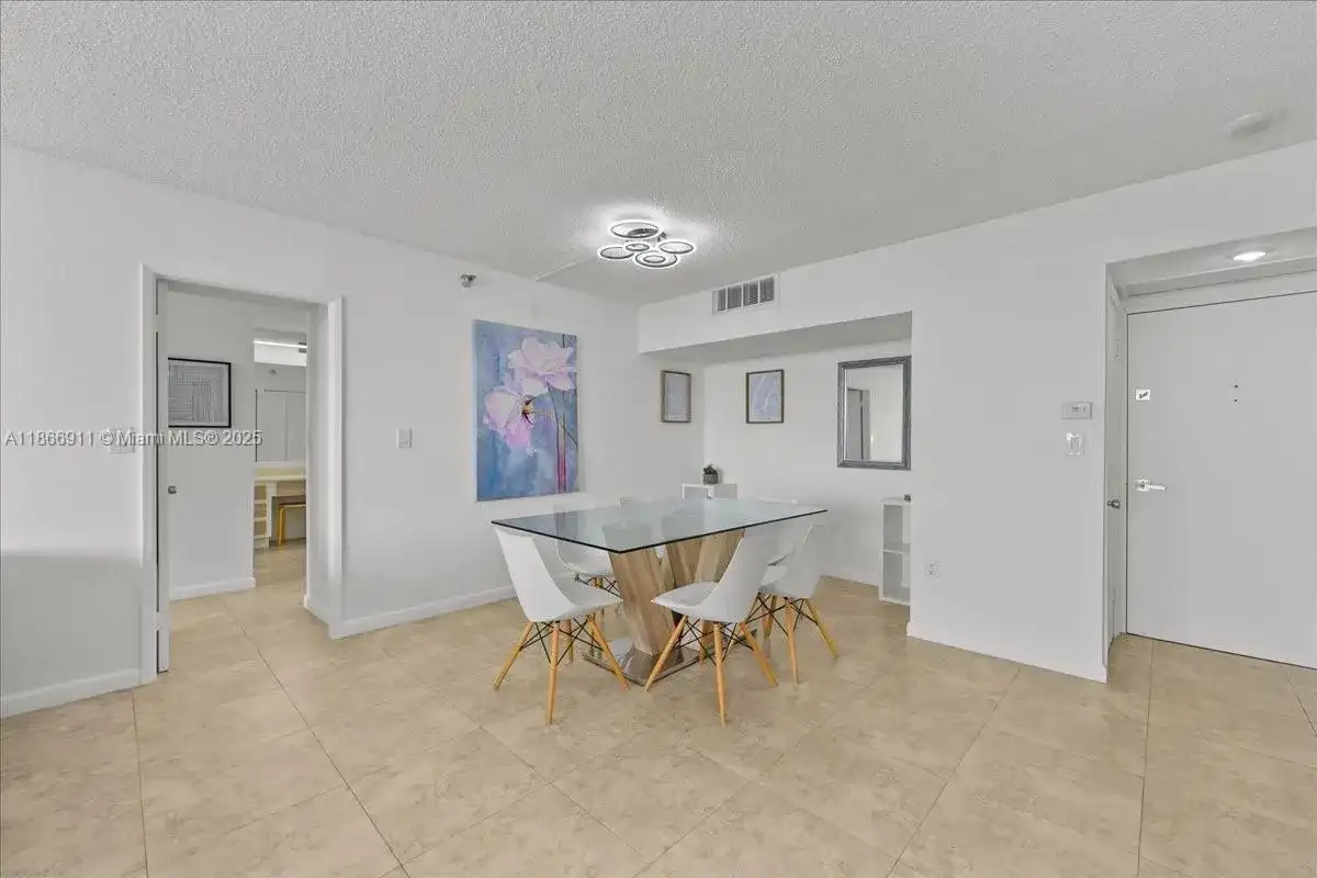 20515 E Country Club Dr # 746, Aventura FL 33180 photo 4