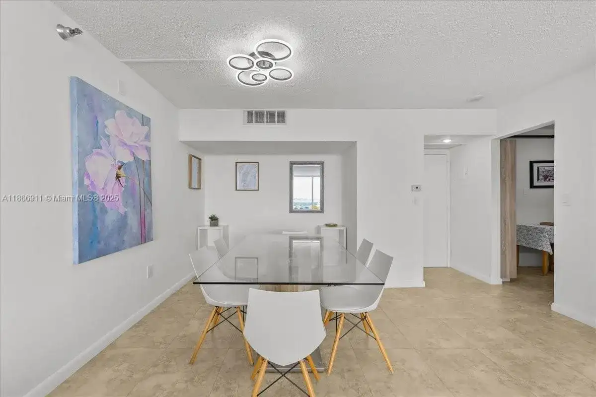 20515 E Country Club Dr # 746, Aventura FL 33180 photo 5